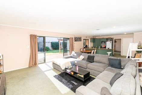Photo of property in 44 Cranbrook Place, Rototuna North, Hamilton, 3210
