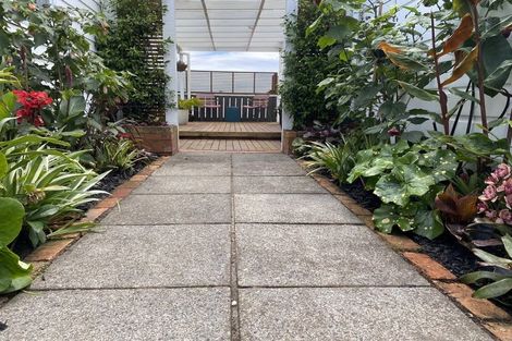 Photo of property in 54 Belt Road, New Plymouth, 4310