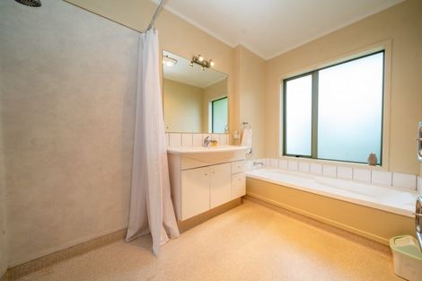 Photo of property in 11a Harris Place, Ngatea, 3503