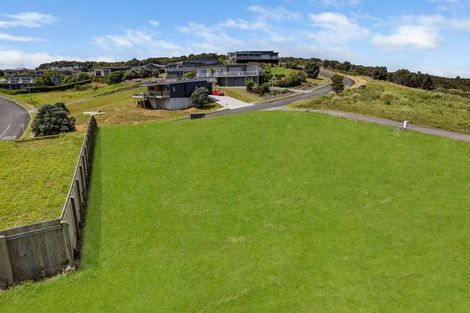 Photo of property in 81 Stratford Drive, Cable Bay, 0420