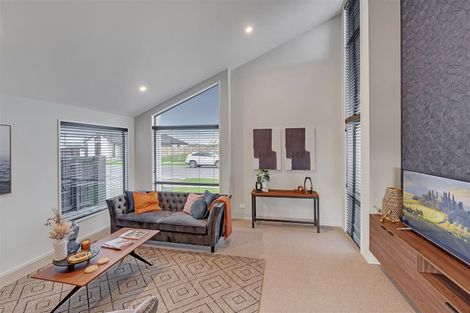 Photo of property in 27 Finstock Way, Rolleston, 7614