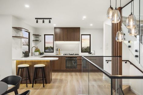 Photo of property in 16b Egremont Street, Belmont, Auckland, 0622