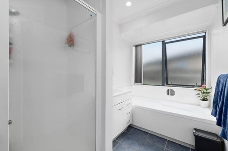 Photo of property in 10 Mansfield Road, Owhata, Rotorua, 3010