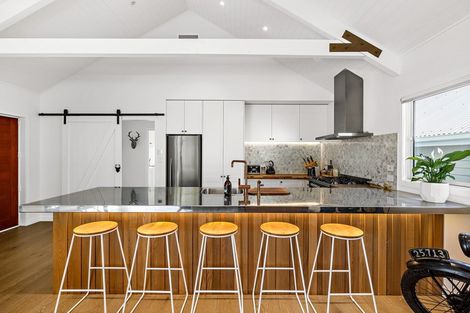 Photo of property in 35 Kaponga Lane, Kaipara Flats, Warkworth, 0981