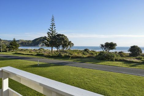 Photo of property in 11 Moana Drive, Mahia, 4198