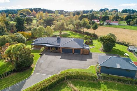 Photo of property in 38 Brandon Hall Road, Bulls, 4894