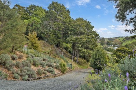 Photo of property in 54 Paparoa Station Road, Paparoa, 0571