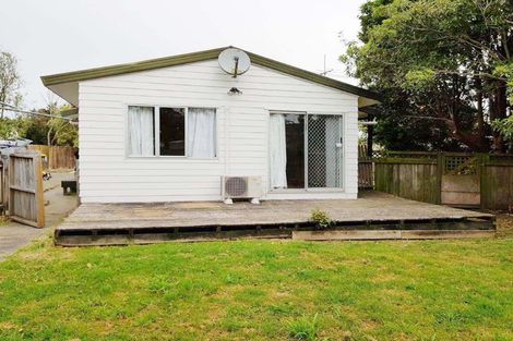 Photo of property in 32 Heathdale Crescent, Papakura, 2110
