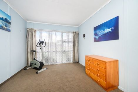 Photo of property in 1a Dunk Place, Milson, Palmerston North, 4414
