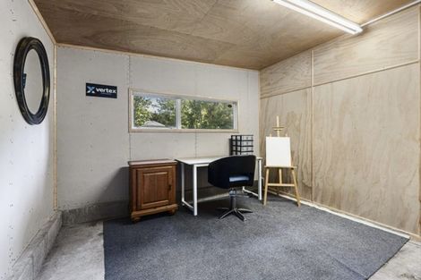 Photo of property in 15a Sycamore Grove, Lower Vogeltown, New Plymouth, 4310