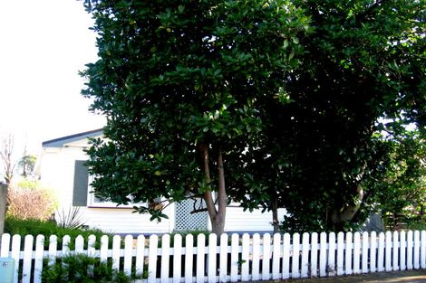 Photo of property in 49 Oxford Terrace, Hutt Central, Lower Hutt, 5011