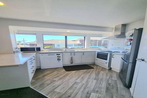 Photo of property in 2/76 Twelfth Avenue, Tauranga South, Tauranga, 3112