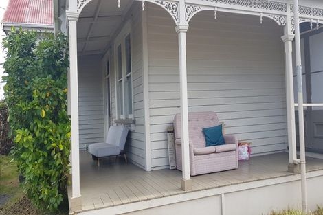 Photo of property in 82 Aroha Avenue, Sandringham, Auckland, 1025