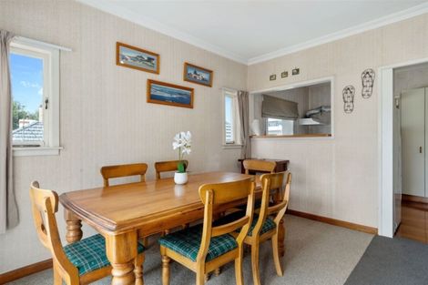 Photo of property in 4 Pitau Road, Mount Maunganui, 3116