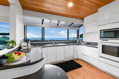 Photo of property in 18 Savoy Road, Orewa, 0931