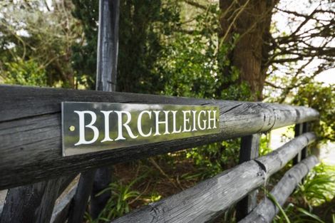 Photo of property in 273 Parewanui Road, Bulls, 4894