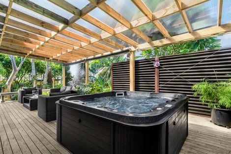 Photo of property in 147e Glengarry Road, Glen Eden, Auckland, 0602