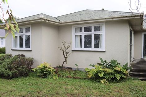 Photo of property in 27 Cambridge Terrace, Masterton, 5810