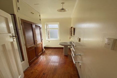 Photo of property in 1/58 Brougham Street, Mount Victoria, Wellington, 6011