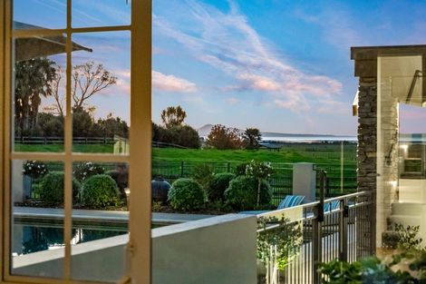 Photo of property in 38 Porterfield Road, Whitford, Howick, 2571