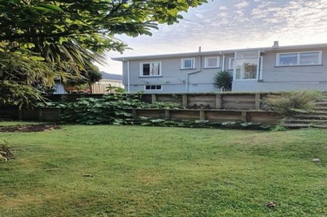 Photo of property in 253 Frankley Road, Frankleigh Park, New Plymouth, 4310