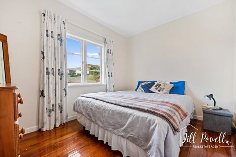 Photo of property in 13 View Street, Maungaturoto, 0520