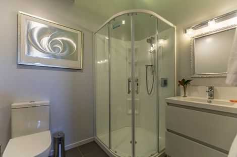 Photo of property in 3 Waverley Street, Waipawa, 4210