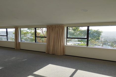 Photo of property in 19 Carluke Street, Paparangi, Wellington, 6037