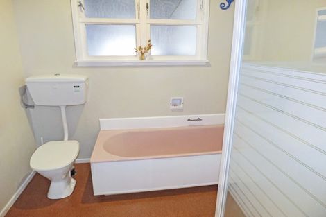 Photo of property in 31 Roore Street, Foxton Beach, Foxton, 4815