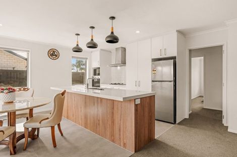 Photo of property in 143 Te Okuroa Drive, Papamoa, 3118