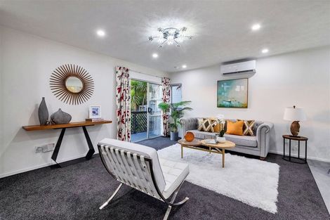 Photo of property in 38 Alidade Place, Massey, Auckland, 0614