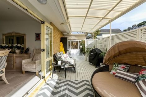 Photo of property in 4 Morley Street, New Plymouth, 4310