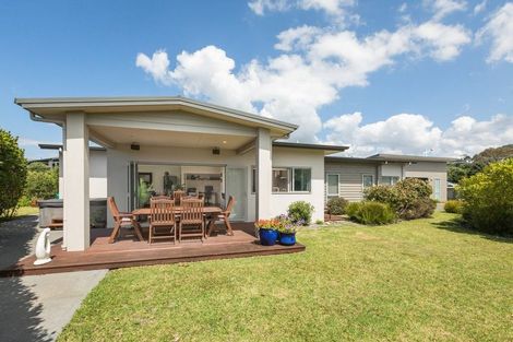 Photo of property in 21 Browns Drive, Waihi Beach, 3611