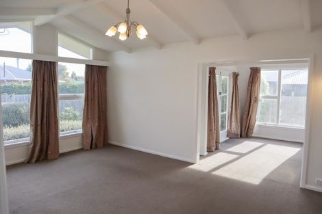 Photo of property in 66 Staveley Street, Avonhead, Christchurch, 8042