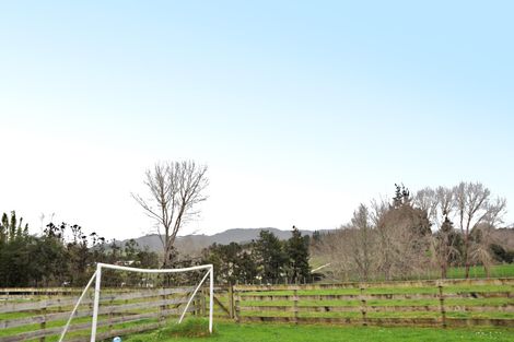 Photo of property in 177 Sandspit Road, Shelly Park, Auckland, 2014