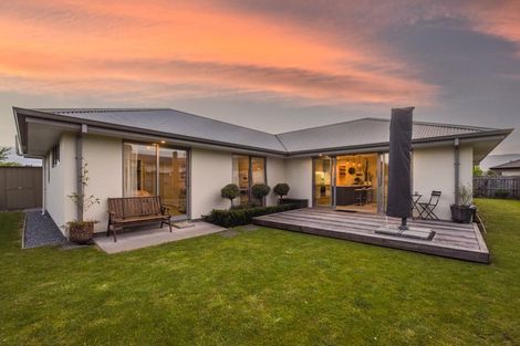 Photo of property in 3 Puketutu Grove, Motueka, 7120