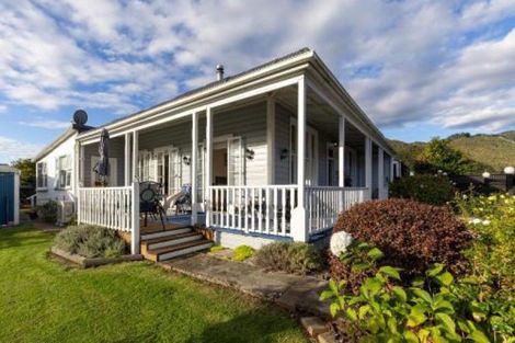 Photo of property in 64-66 Shiel Street, Reefton, 7830