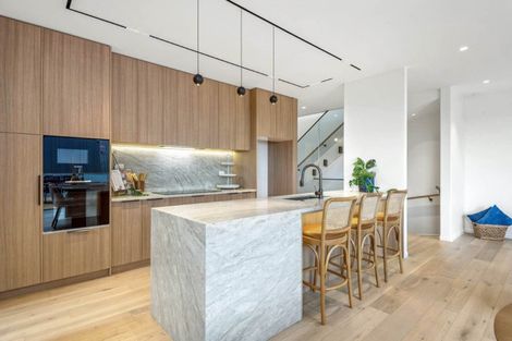 Photo of property in 8a Serrata Place, Browns Bay, Auckland, 0630