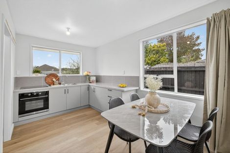 Photo of property in 1/72a Cuffs Road, Wainoni, Christchurch, 8061