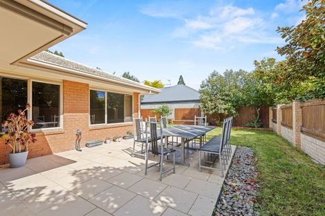 Photo of property in 1 Henridge Place, Avonhead, Christchurch, 8042