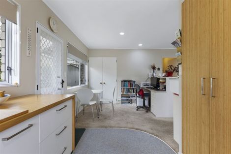 Photo of property in 1a Walmer Grove, Bell Block, New Plymouth, 4312