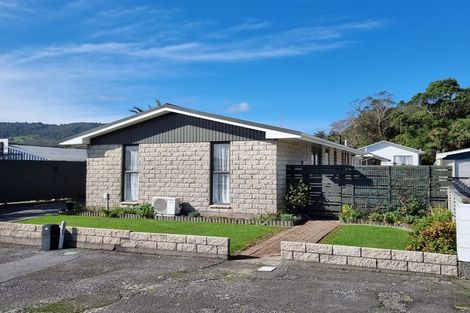 Photo of property in 25 Byron Street, Greymouth, 7805