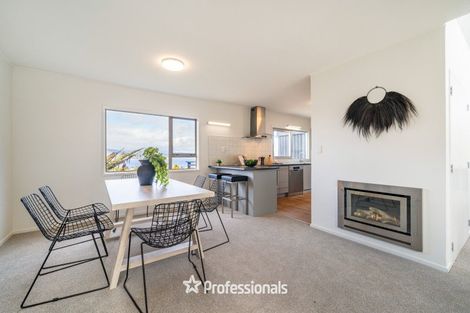 Photo of property in 2 Stanhope Grove, Korokoro, Lower Hutt, 5012