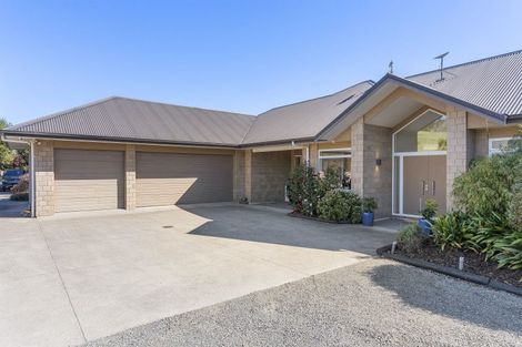 Photo of property in 35 Polo Lane, Whitford, Manurewa, 2576