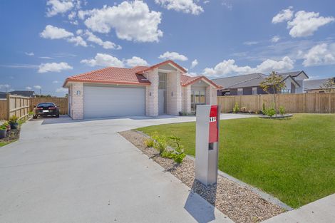 Photo of property in 589 Great South Road, Rosehill, Papakura, 2113