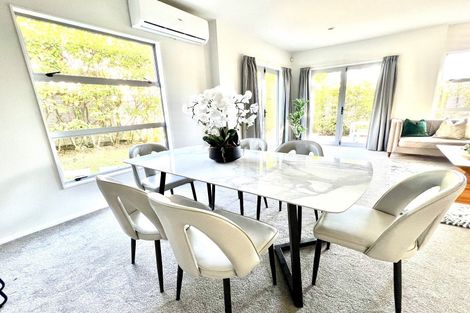 Photo of property in 5/40 Scarlet Oak Drive, Schnapper Rock, Auckland, 0632