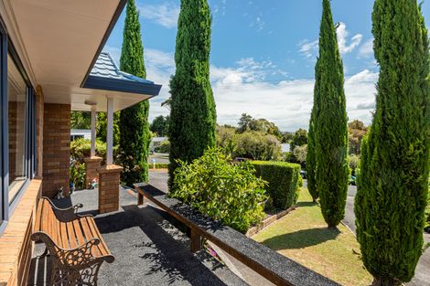 Photo of property in 35 Yorke Road, Haruru, 0204