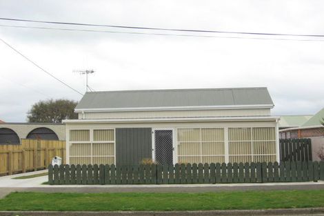 Photo of property in 70 Salisbury Street, Levin, 5510