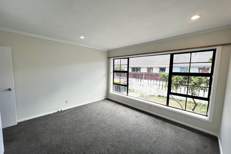 Photo of property in 2/9 Abbotts Place, Avonhead, Christchurch, 8042