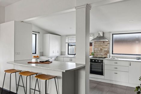 Photo of property in 56 Nursery Road, Phillipstown, Christchurch, 8011